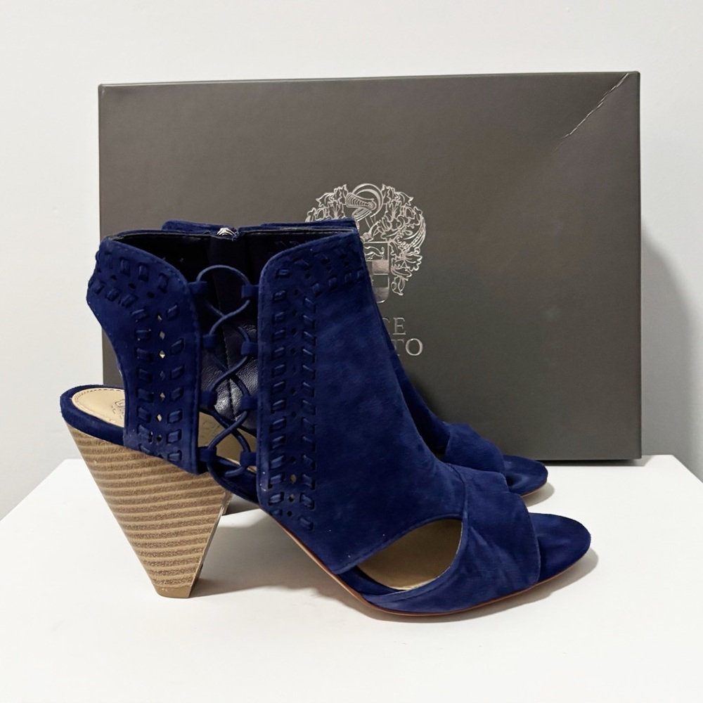 Vince Camuto Emmia‎ Suede Peep-Toe Heels Womens Size 7 Navy Zip Ankle Bootie